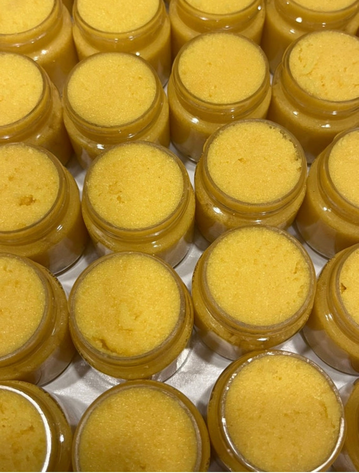 Wholesale Lemon and Turmeric Lip Scrub, Brightening Lip Scrub, Lightening Lip Scrub, Lip Scrub for Dark Lips, Smoker’s Lip Scrub