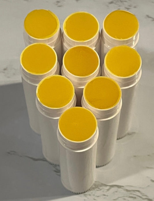 Wholesale Lemon and Turmeric Moisturizing Lip Balm, Brightening Lip Balm, Lightening Lip Balm, Lip Balm for Dark Lips, Smoker’s Lip Balm
