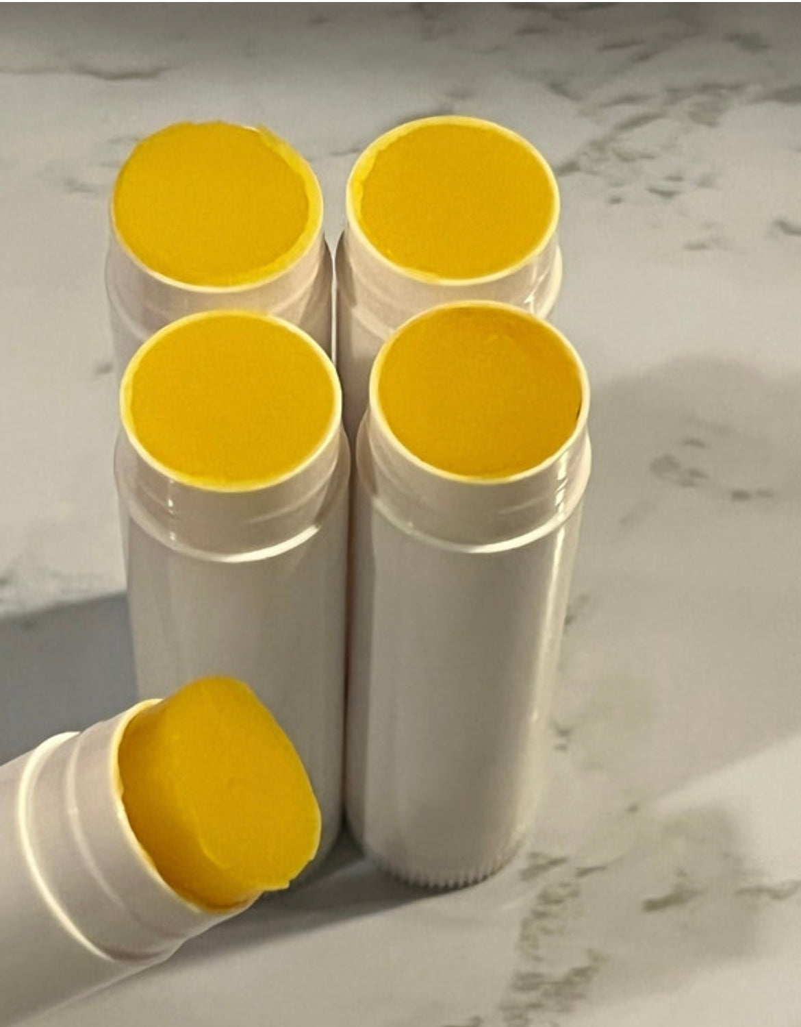 Wholesale Lemon and Turmeric Moisturizing Lip Balm, Brightening Lip Balm, Lightening Lip Balm, Lip Balm for Dark Lips, Smoker’s Lip Balm